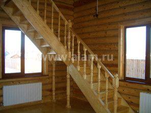 Сооружение лестниц в деревянном доме из оцилиндрованного бревна